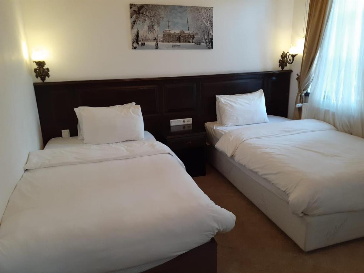 Cheltikov Hotel カルス エクステリア 写真