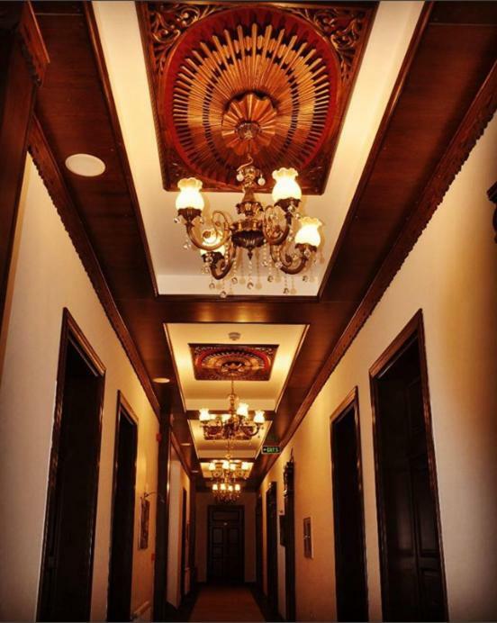 Cheltikov Hotel カルス エクステリア 写真