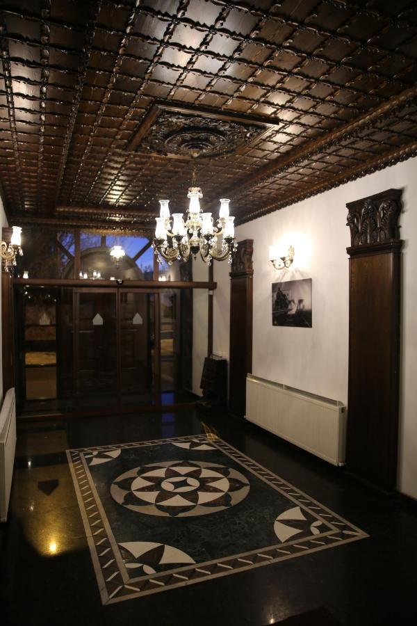 Cheltikov Hotel カルス エクステリア 写真